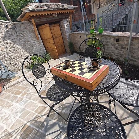 "Villa 70" Guesthouse Gjirokastër Exterior foto