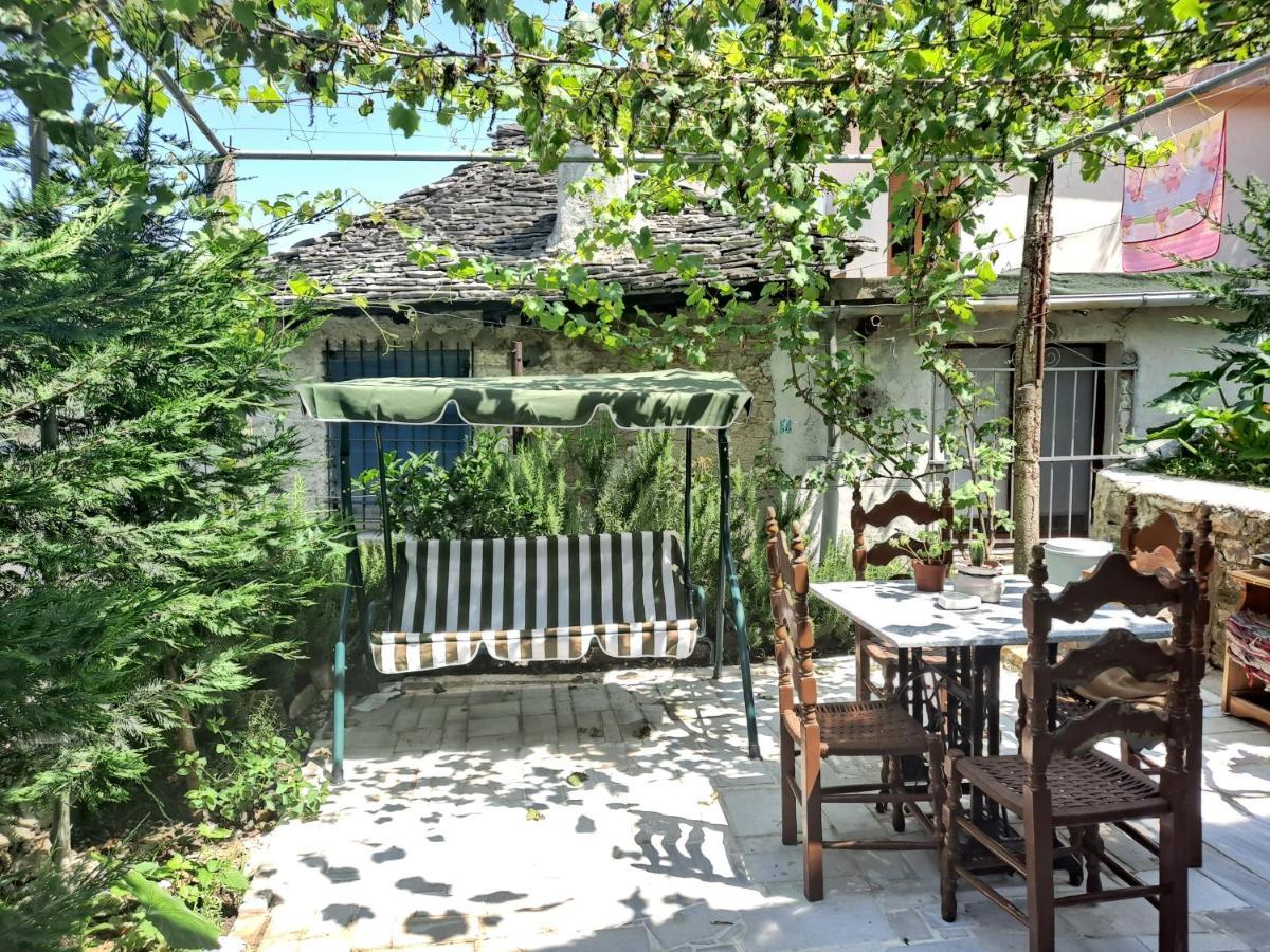 "Villa 70" Guesthouse Gjirokastër Exterior foto