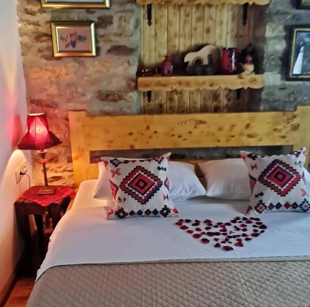 "Villa 70" Guesthouse Gjirokastër Exterior foto