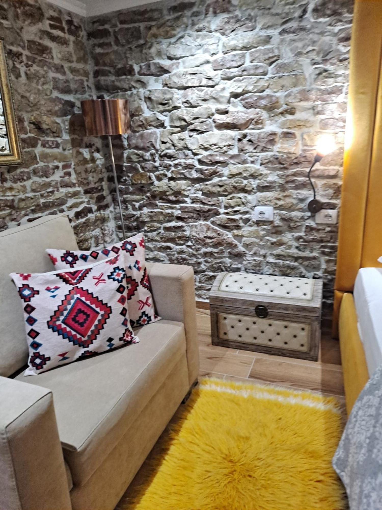 "Villa 70" Guesthouse Gjirokastër Exterior foto