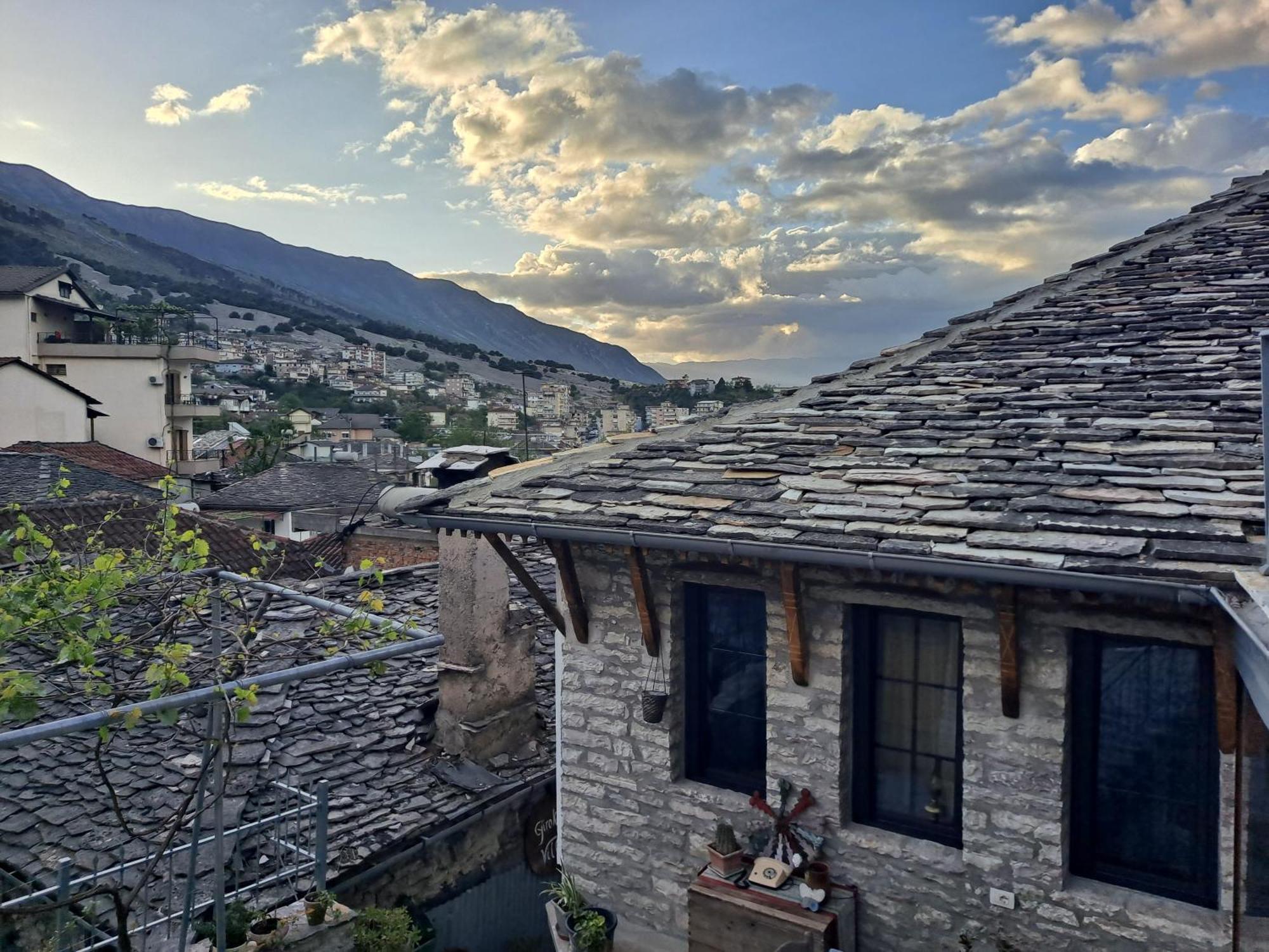 "Villa 70" Guesthouse Gjirokastër Exterior foto